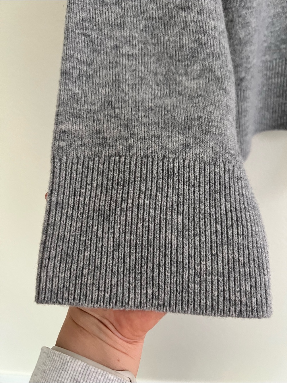 H&M Wool Grey Mock Neck boxy Sweater - Picture 8 of 8
